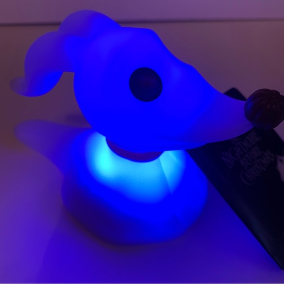 NWT. Zero light up figurine. Plastic Zero dog figurine from Disney’s NBC - Picture 6 of 15